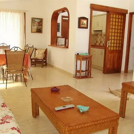 Dragon Club Ii Hotel